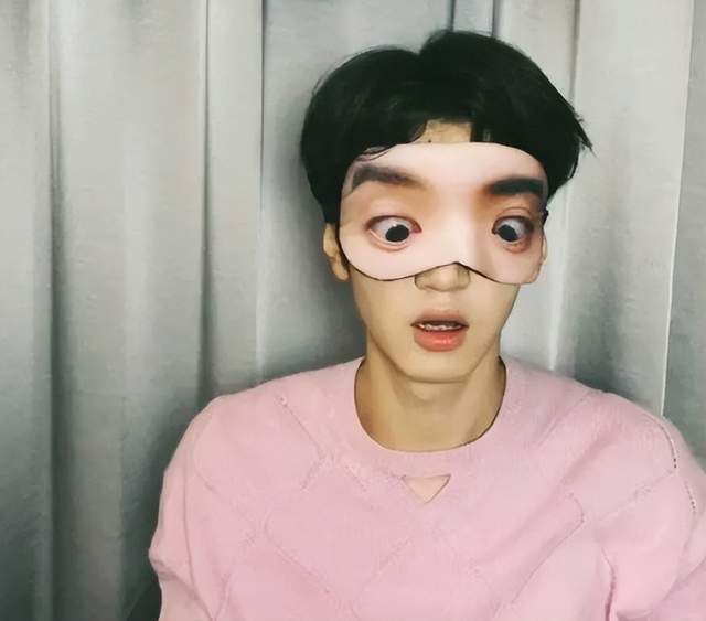 嫌弃微博之夜送礼又添名场面真心礼物太难得凯发K8旗舰店APP送自己眼罩被208(图9) 嫌弃微博之夜送礼又添名场面真心礼物太难得凯发K8旗舰店APP送自己眼罩被208(图9)